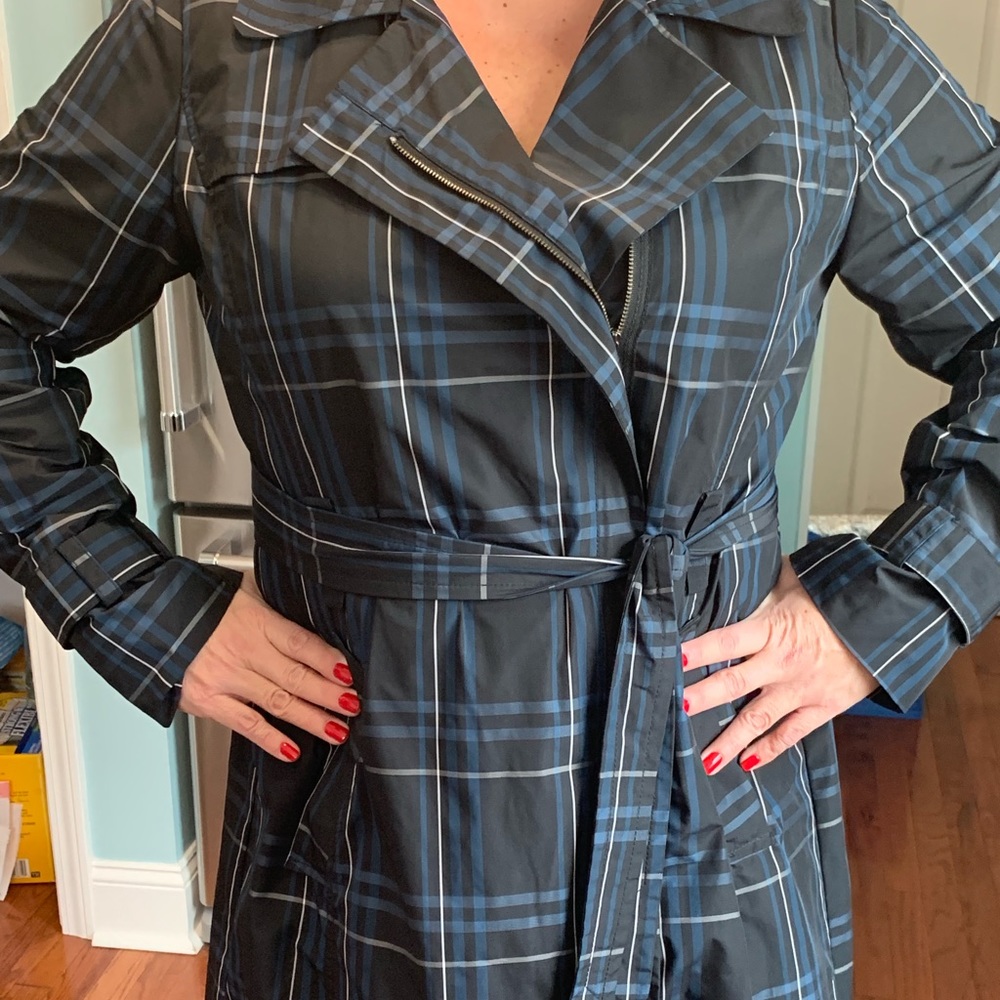 Nautical women’s rain jacket - navy blue plaid